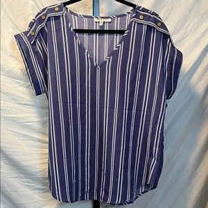 🌺Speed Limit Navy Striped V-Neck Blouse with Button Accents 🌺Bundled Price Bin1🌺